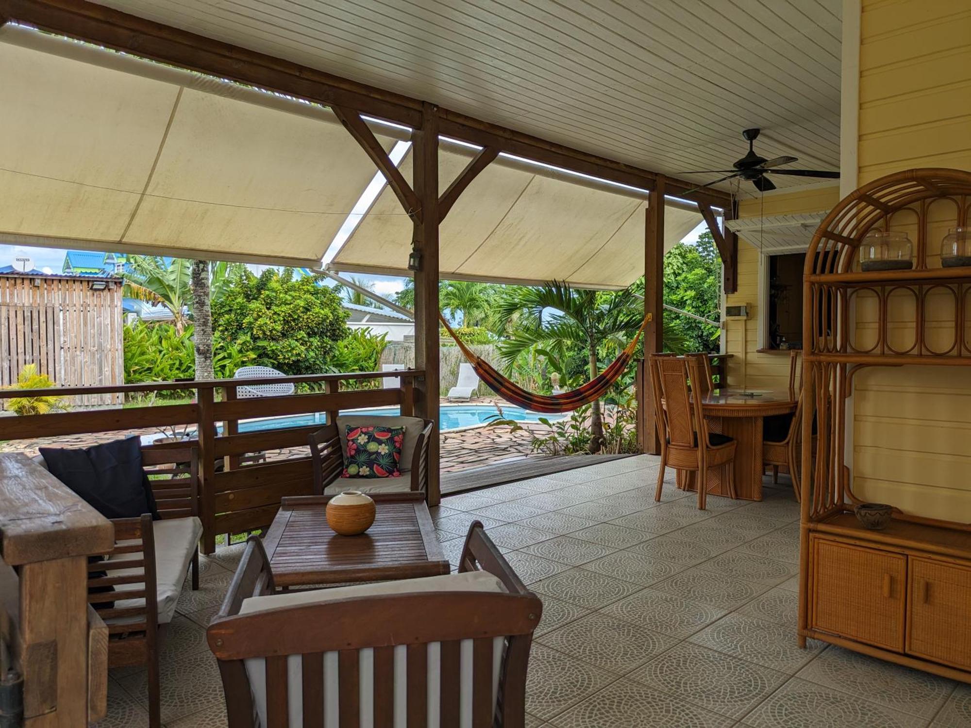 Charmante Villa Creole Climatisee, Jardin Tropical Et Piscine Prives Lamentin Exterior foto